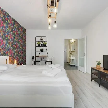 Daire Luxurious, Intimate Getaway Bp *