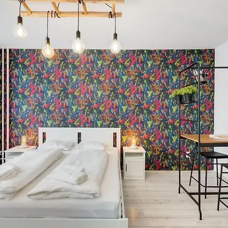 Luxurious, Intimate Getaway Bp Daire Budapeşte