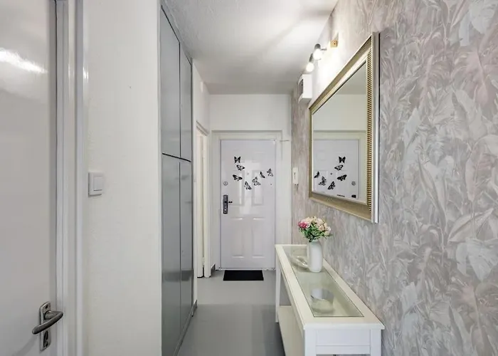 Luxurious, Intimate Getaway Bp בודפשט